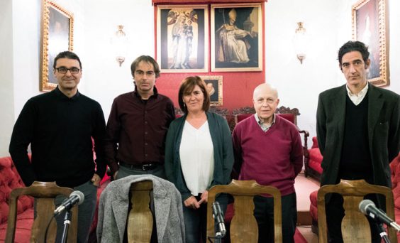Pablo García Casado, Vicente Valero, Teresa Gómez y Javier Lostalé en la mesa redonda moderada por el editor Ignacio F. Garmendia